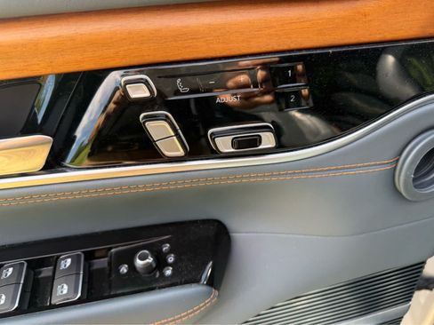 Used 2022 Jeep Grand Wagoneer Series II AWD/4WD image 16