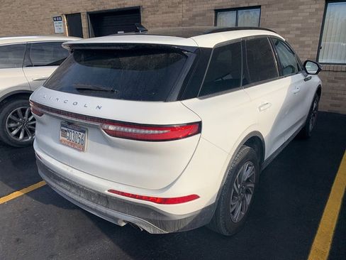 Certified 2025 Lincoln Corsair AWD w/ Equipment Group 101A image 4