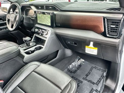 New 2026 GMC Sierra 1500 Denali w/ Denali Reserve Package image 30