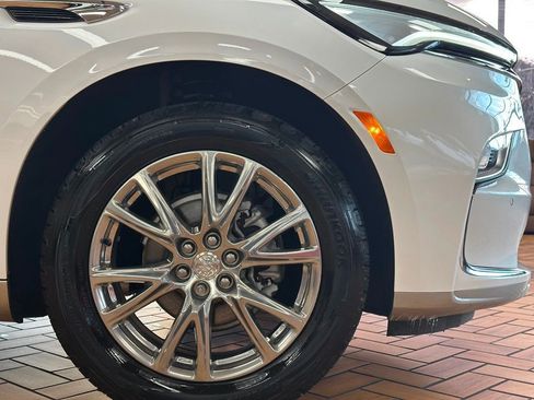 Used 2022 Buick Enclave Essence w/ Experience Buick Package image 13