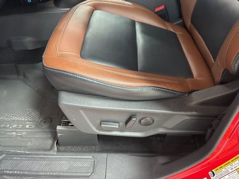 Used 2023 Ford Bronco Outer Banks AWD/4WD image 13