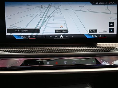 Used 2023 BMW i7 xDrive60 AWD/4WD image 15