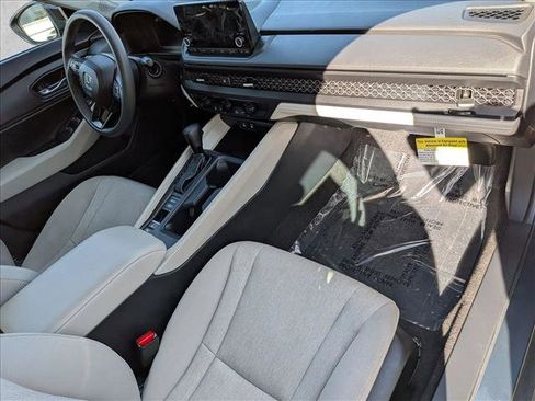 Used 2025 Honda Accord SE image 21