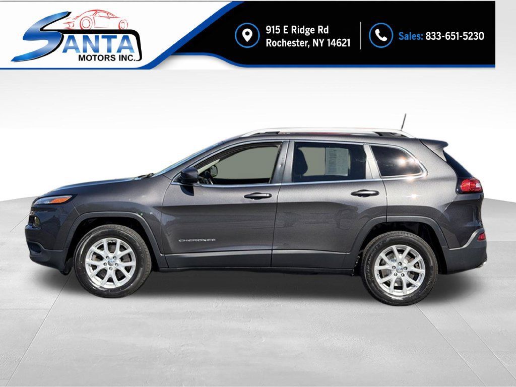 Used 2017 Jeep Cherokee Latitude w/ True North Edition AWD/4WD image 5