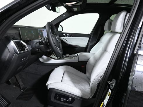 New 2026 BMW X5 xDrive50e AWD/4WD image 3