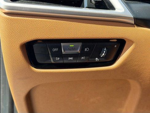 New 2025 BMW 330i Sedan w/ Convenience Package RWD image 36