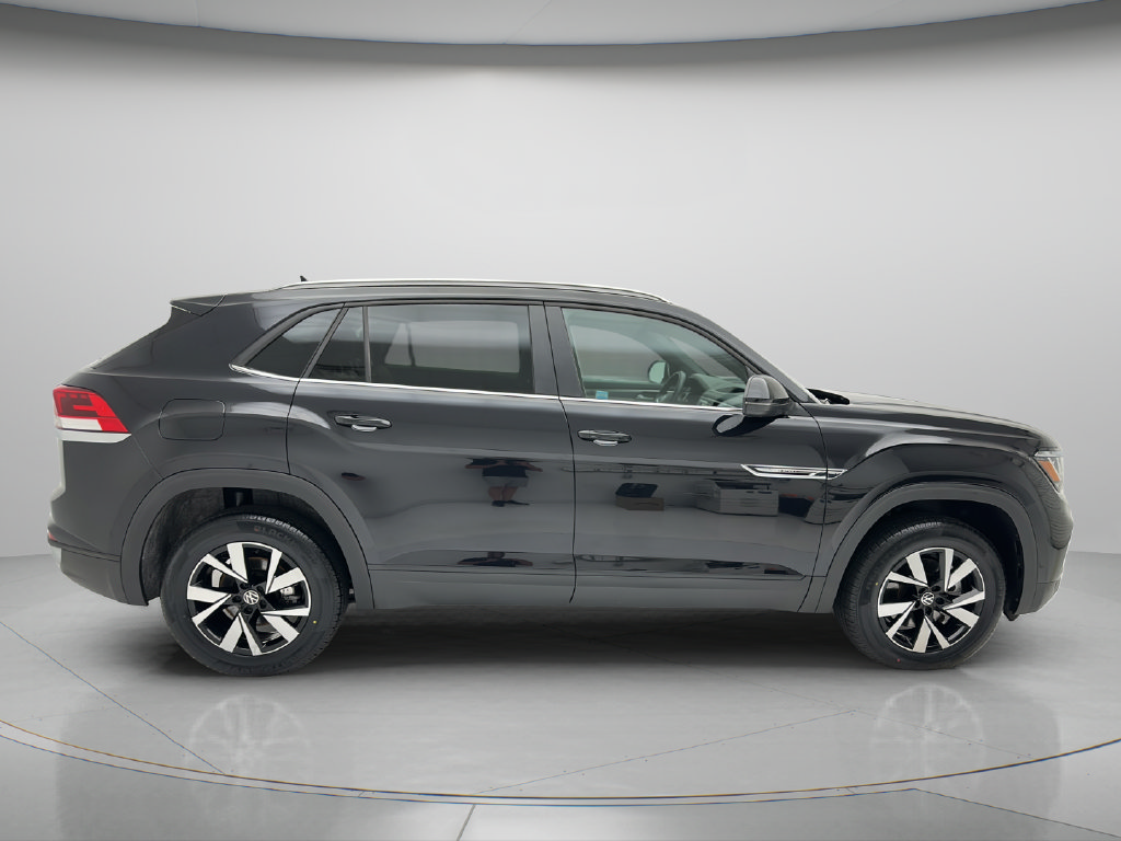 Used 2023 Volkswagen Atlas Cross Sport SE AWD/4WD image 6