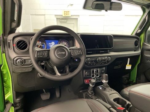 New 2025 Jeep Gladiator Rubicon image 10