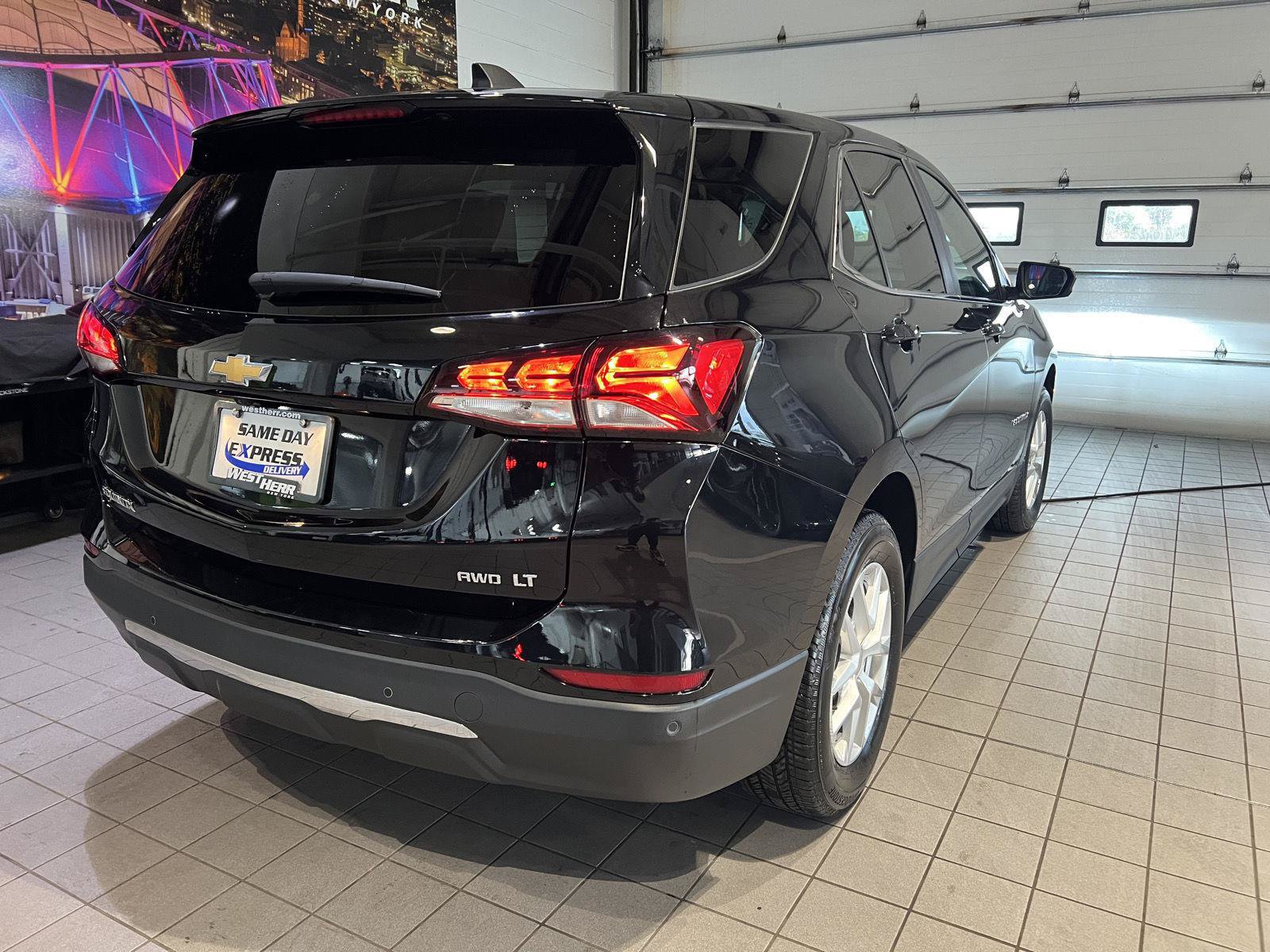 Used 2024 Chevrolet Equinox LT AWD/4WD image 6