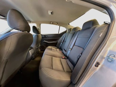 Used 2024 Nissan Altima 2.5 SV FWD image 22