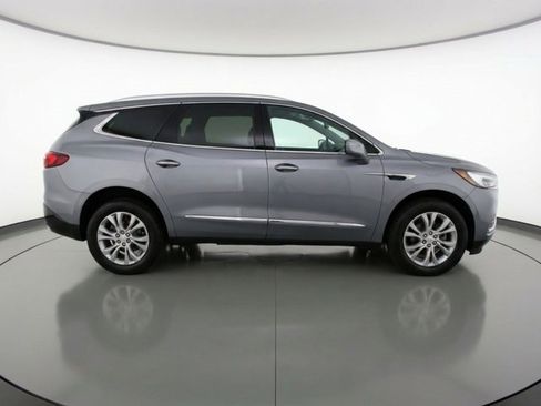Used 2018 Buick Enclave Avenir w/ Avenir Technology Package image 4