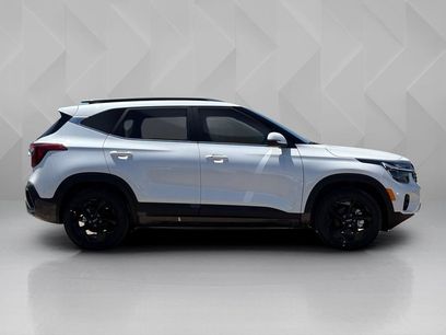 New 2026 Kia Seltos EX w/ EX Sunroof Package