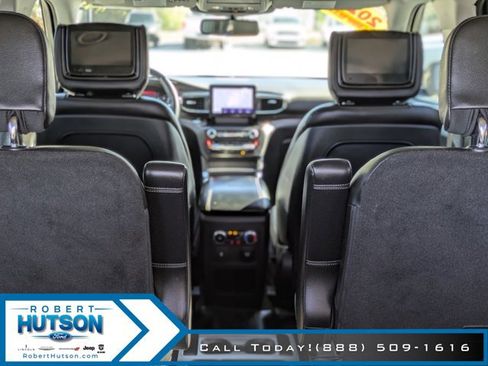 Used 2020 Ford Explorer Limited w/ Class III Trailer Tow Package image 12