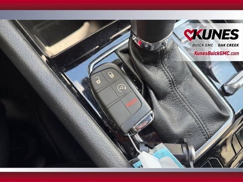 Used 2025 Jeep Compass Limited AWD/4WD image 33