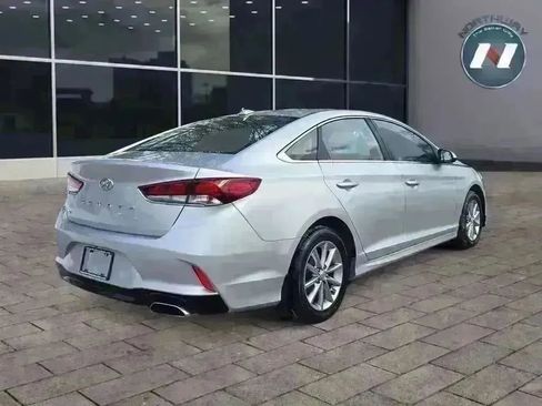 Used 2018 Hyundai Sonata SE image 5
