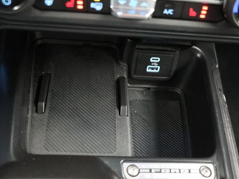 Used 2025 Ford Bronco Outer Banks image 24