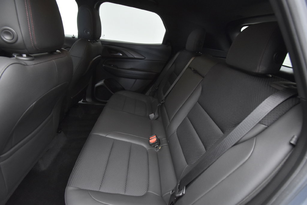 Used 2021 Chevrolet TrailBlazer RS w/ Technology Package FWD image 15