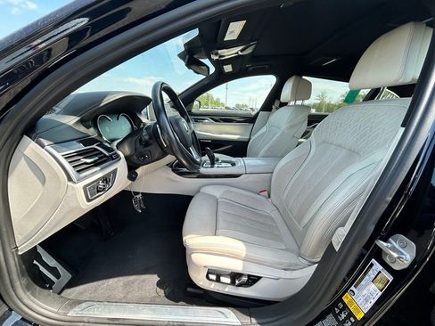 Used 2017 BMW 750i xDrive AWD/4WD image 11