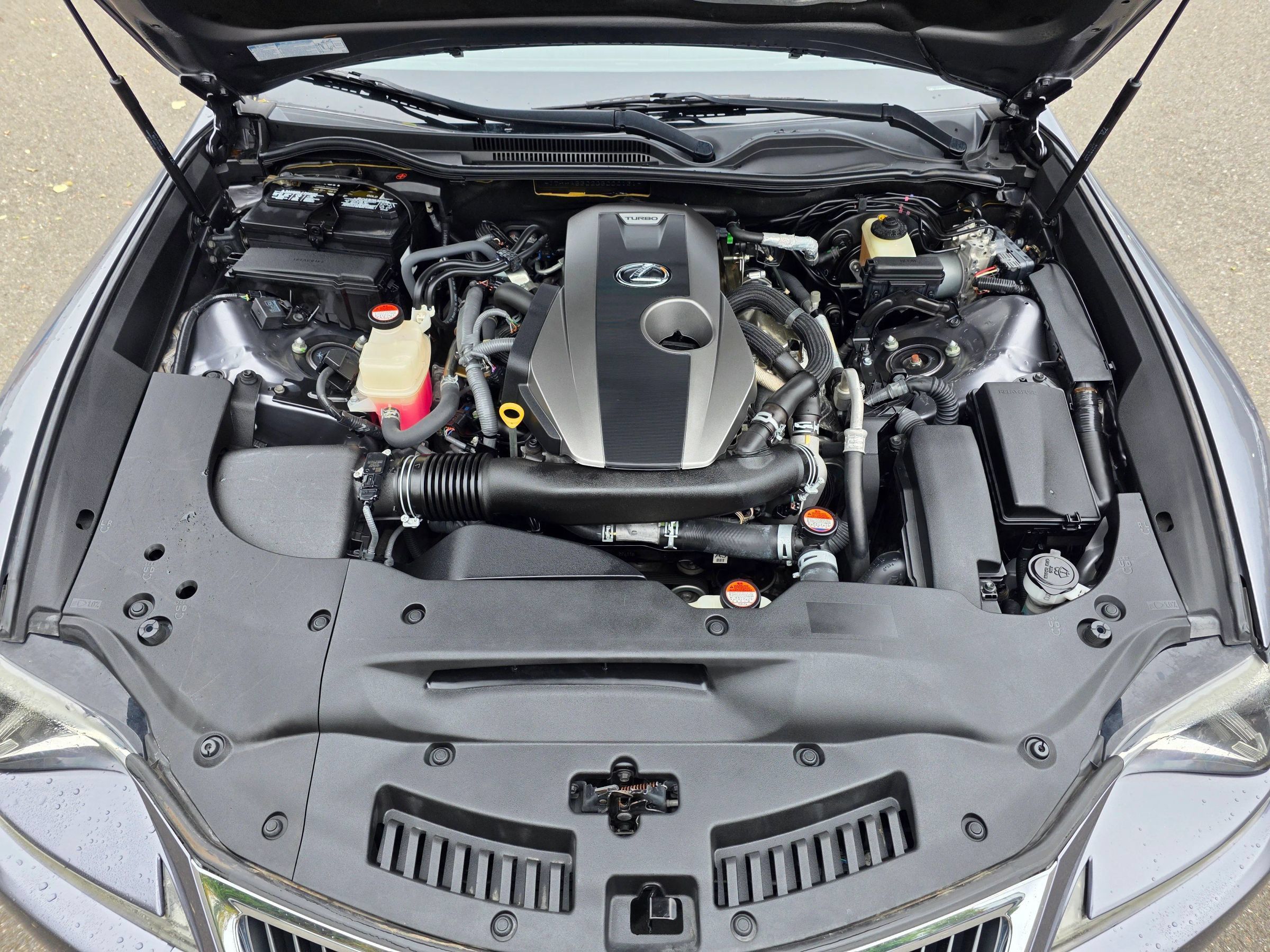 Used 2016 Lexus RC 200t RWD image 32
