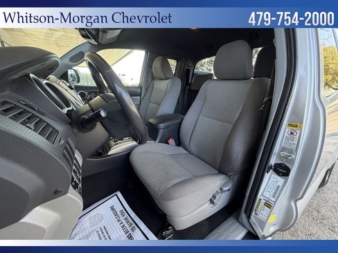 Used 2013 Toyota Tacoma 2WD Access Cab image 9