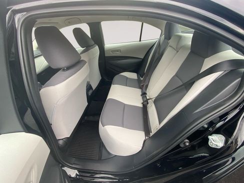 Used 2023 Toyota Corolla LE FWD image 13