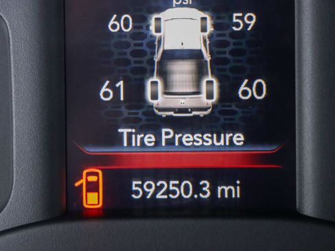 Used 2022 RAM 2500 Big Horn w/ Cold Weather Group image 16