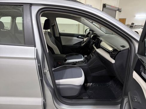New 2026 Volkswagen Taos S image 36