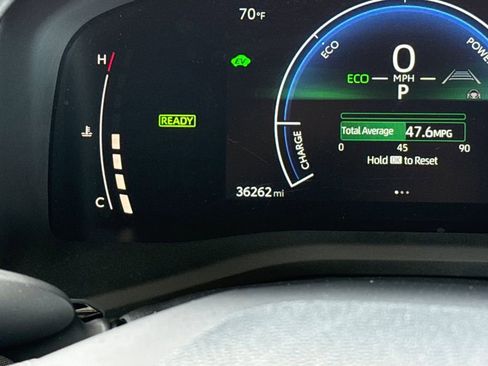 Used 2025 Toyota Camry LE FWD image 37