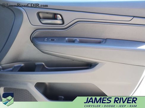 Used 2025 Honda Odyssey EX-L image 8