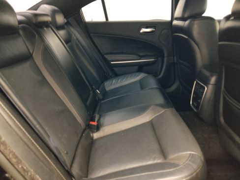 Used 2018 Dodge Charger R/T w/ Premium Group RWD image 19