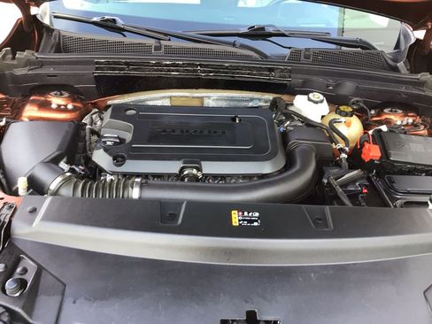Used 2021 Buick Envision Essence FWD image 11
