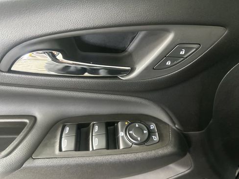 Used 2024 Chevrolet Equinox LT w/ LPO, Floor Liner Package FWD image 23