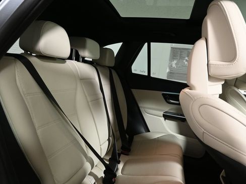 Certified 2026 Mercedes-Benz GLC 300 4MATIC image 35