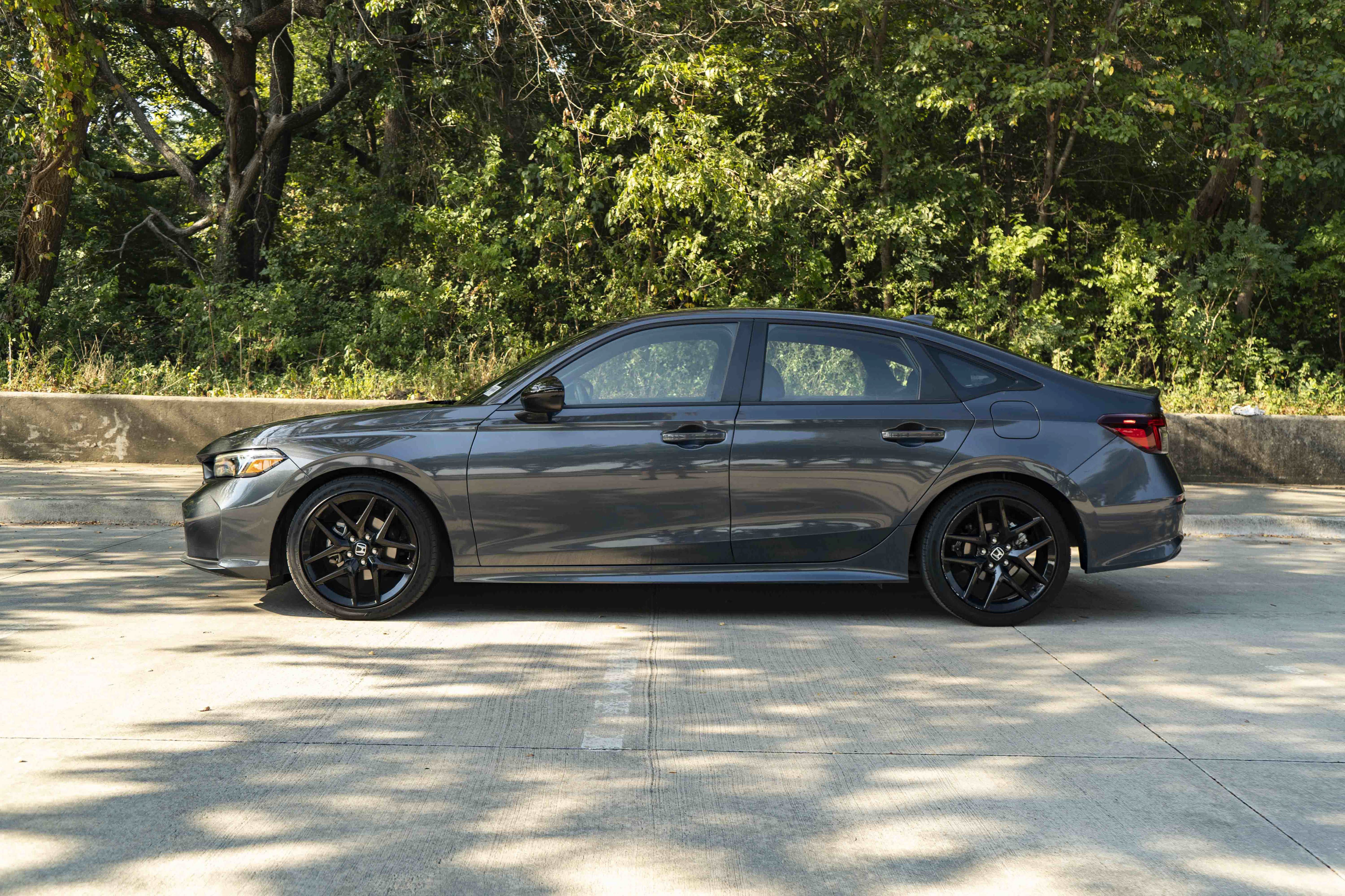 Used 2025 Honda Civic Sport image 6