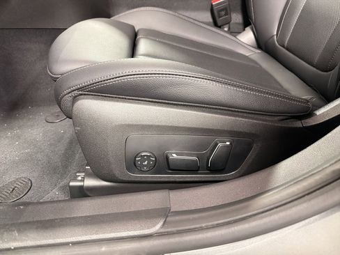 Certified 2025 BMW 330i Sedan RWD image 14