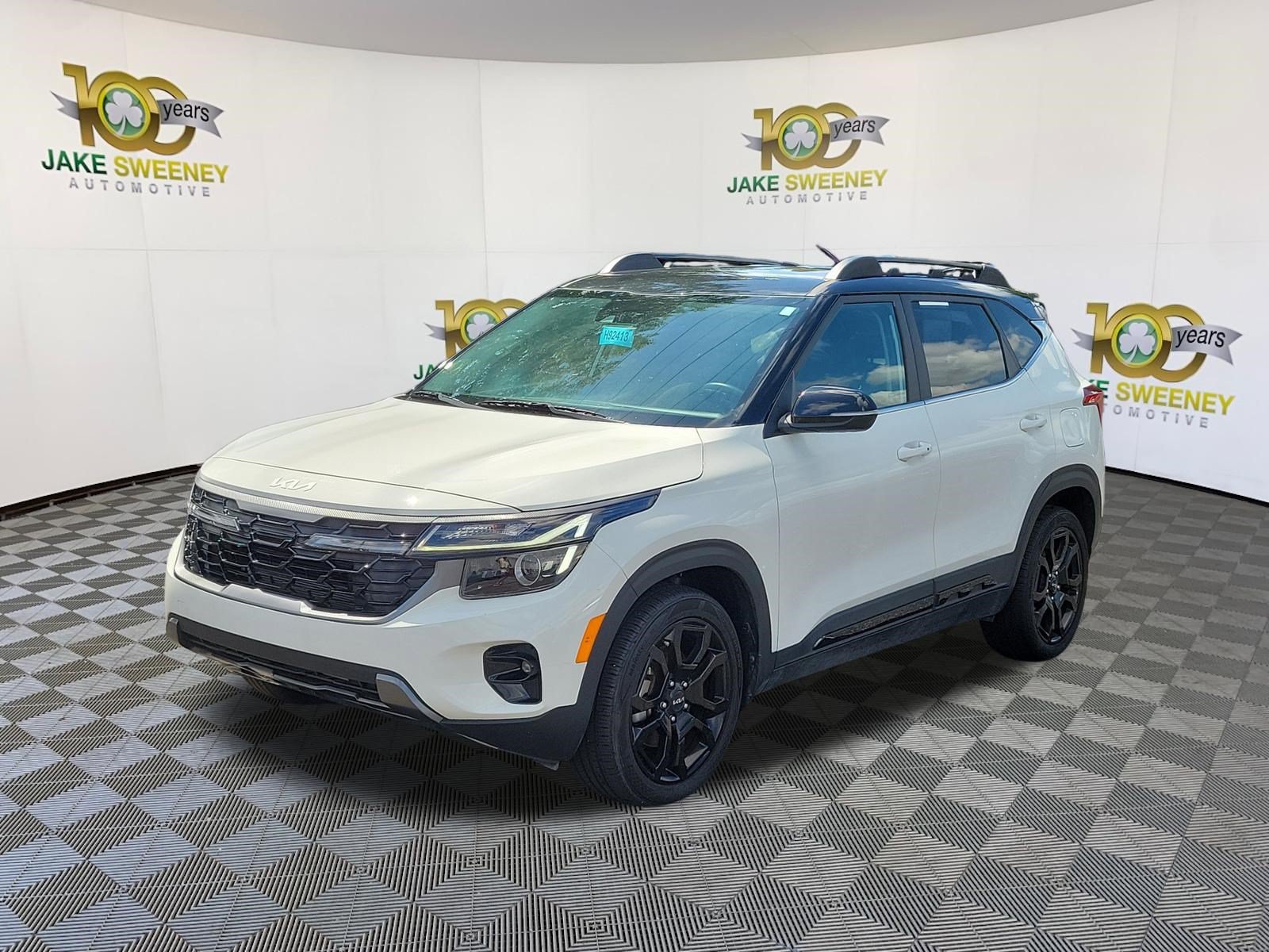Used 2024 Kia Seltos X-Line AWD/4WD image 3