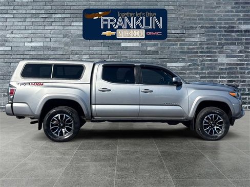 Used 2020 Toyota Tacoma TRD Sport image 6