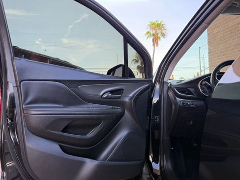 Used 2017 Buick Encore Preferred AWD/4WD image 34