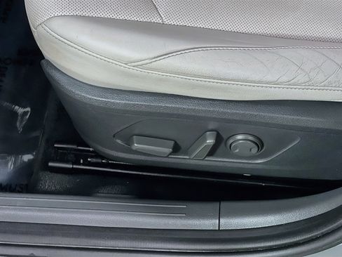 Used 2021 Hyundai Sonata Limited FWD image 16
