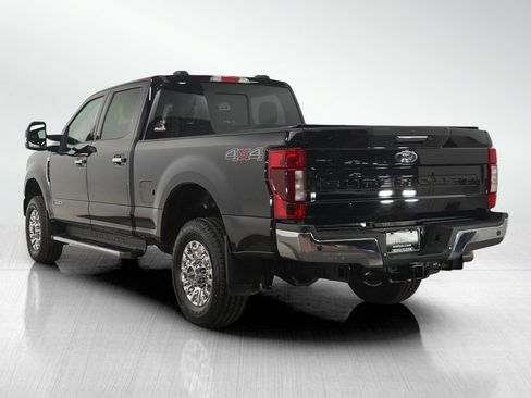 Used 2022 Ford F350 Lariat w/ Chrome Package image 3