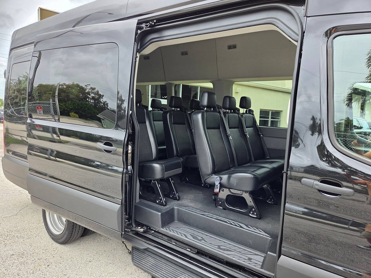 Used 2025 Ford Transit 350 XL RWD image 13