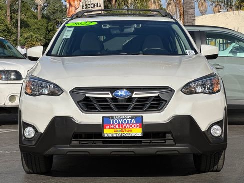 Used 2022 Subaru Crosstrek 2.0i Premium w/ Moonroof Package image 9