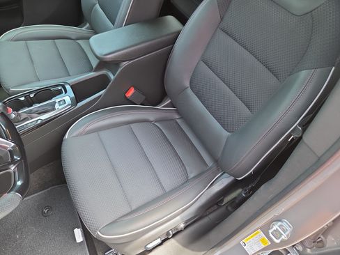 Used 2023 Chevrolet TrailBlazer RS w/ Convenience Package FWD image 13