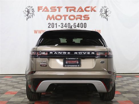 Used 2018 Land Rover Range Rover Velar R-Dynamic SE AWD/4WD image 5