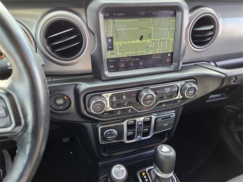 Certified 2022 Jeep Gladiator Sport image 23