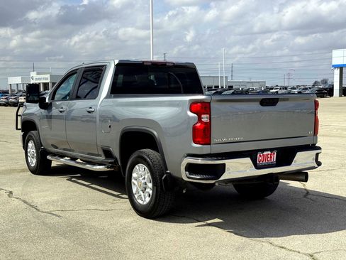 Used 2024 Chevrolet Silverado 2500 LT image 9