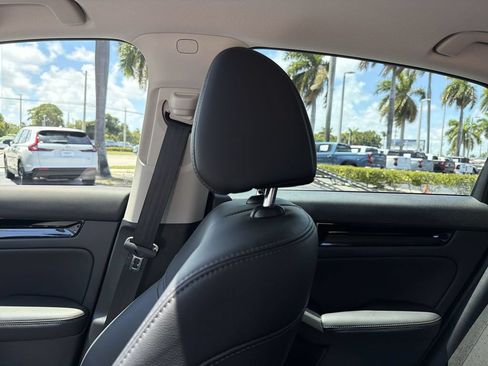 Used 2024 Honda Civic Touring image 14