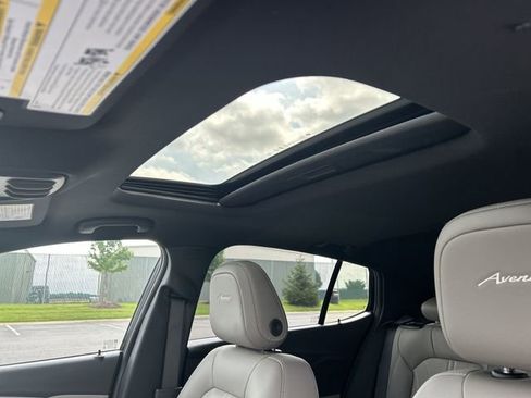 New 2025 Buick Envista Avenir image 36