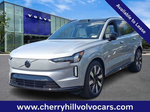 New 2025 Volvo EX90 Ultra image 3