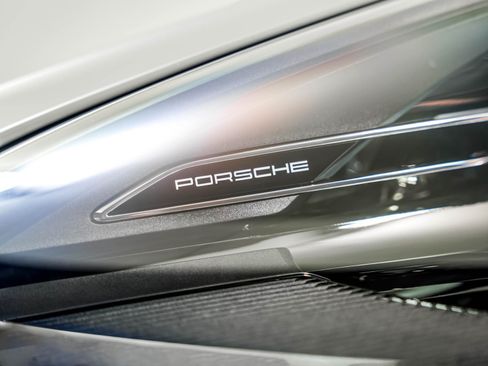Used 2026 Porsche Macan AWD/4WD image 31